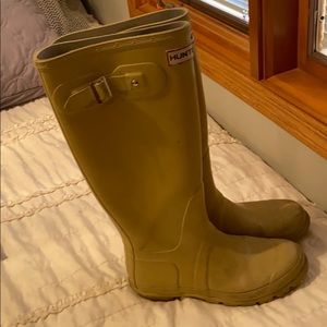 Hunter rain boots